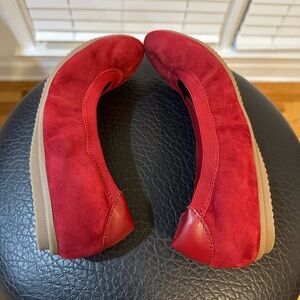Beautiful Red Land’s End Suede Ballet Flats ❤️ Size 9.5! Best Offer Accepted!